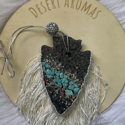 Glitzy Arrow